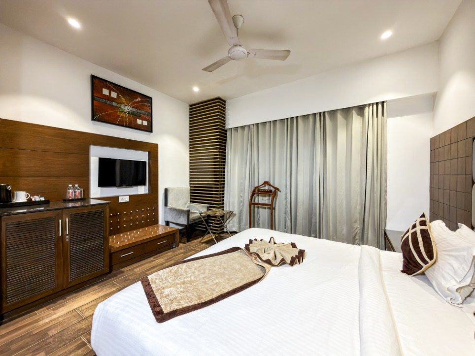 A Business Room with Balcony at Hotel Sawera Grand, Amritsar